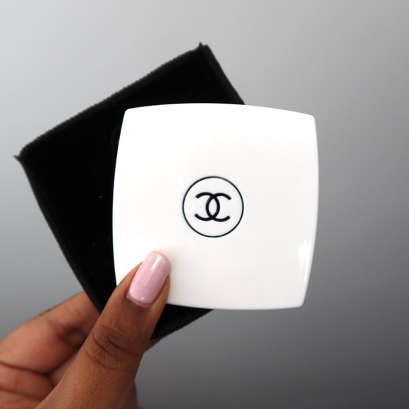 Chanel Double Mirror – Limited Edition White with Velvet Pouch - Picture 1 of 7